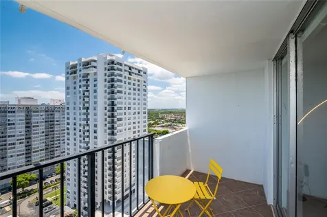 2780 NE 183rd Street Aventura FL 33160
