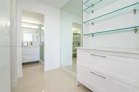 2780 NE 183rd Street Aventura FL 33160