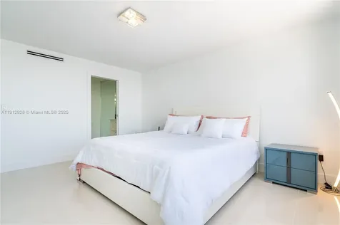 2780 NE 183rd Street Aventura FL 33160