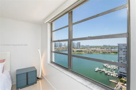2780 NE 183rd Street Aventura FL 33160