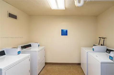 2780 NE 183rd Street Aventura FL 33160