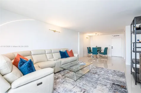 2780 NE 183rd Street Aventura FL 33160
