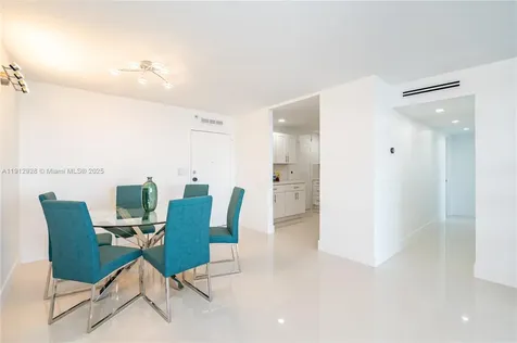 2780 NE 183rd Street Aventura FL 33160