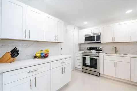 2780 NE 183rd Street Aventura FL 33160