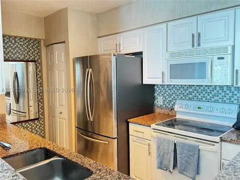 1155 Brickell Bay Drive Miami FL 33131