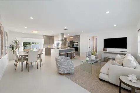 5440 Tyler Street Hollywood FL 33021