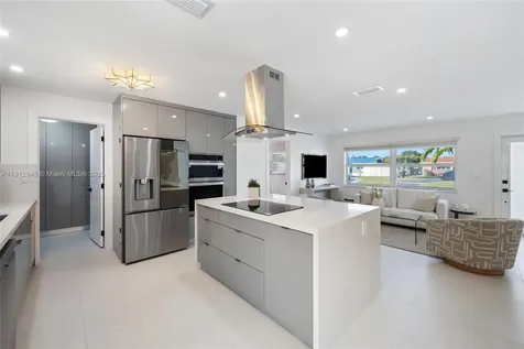 5440 Tyler Street Hollywood FL 33021