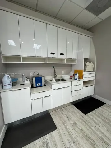 9440 W Commercial Boulevard Sunrise FL 33351