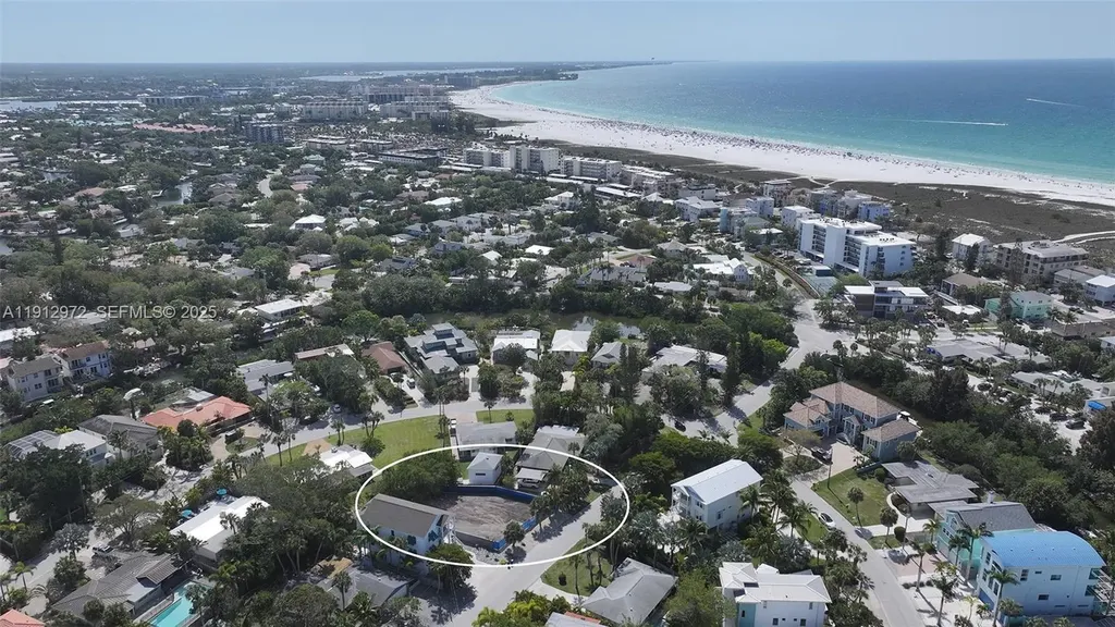 5371 Calle Florida Sarasota FL 34242