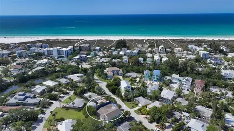 5371 Calle Florida Sarasota FL 34242