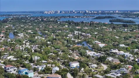 5371 Calle Florida Sarasota FL 34242