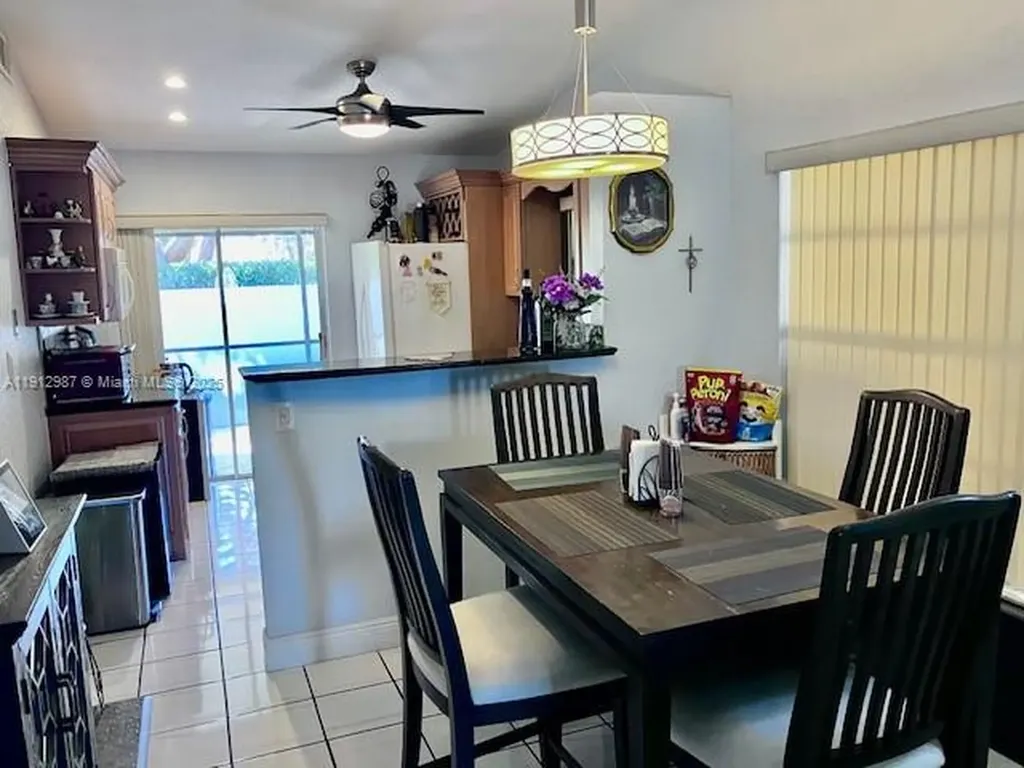 14630 S Beckley Square Davie FL 33325