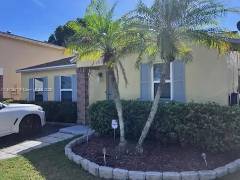 14630 S Beckley Square Davie FL 33325