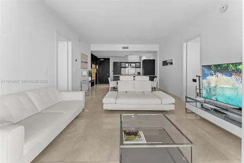 200 Biscayne Boulevard Way Miami FL 33131