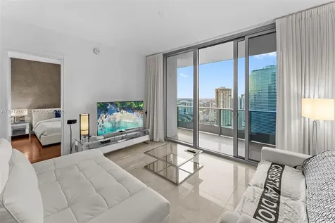 200 Biscayne Boulevard Way Miami FL 33131