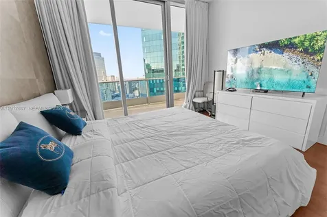 200 Biscayne Boulevard Way Miami FL 33131