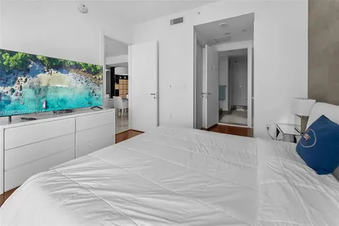 200 Biscayne Boulevard Way Miami FL 33131