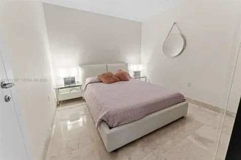 200 Biscayne Boulevard Way Miami FL 33131