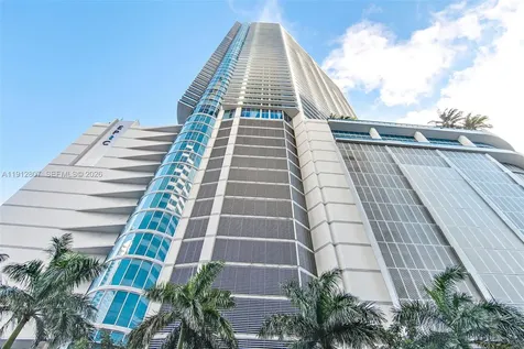 200 Biscayne Boulevard Way Miami FL 33131