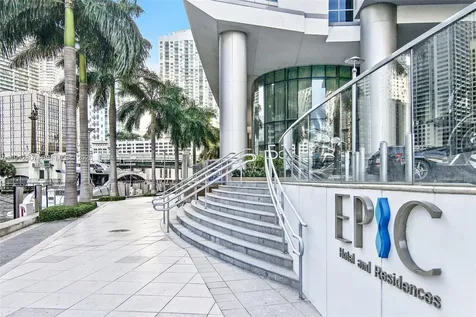 200 Biscayne Boulevard Way Miami FL 33131