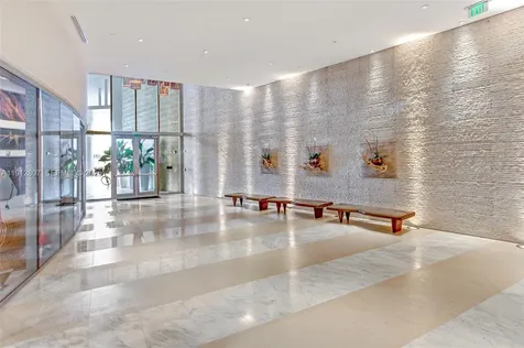 200 Biscayne Boulevard Way Miami FL 33131