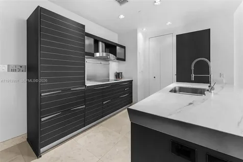 200 Biscayne Boulevard Way Miami FL 33131