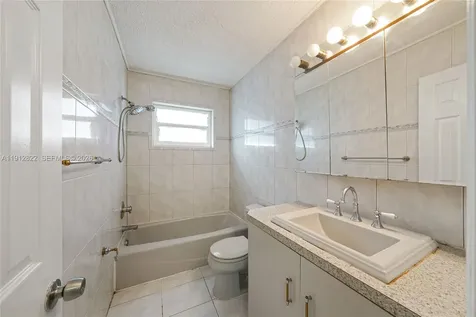 2419 NW 8th Avenue Wilton Manors FL 33311