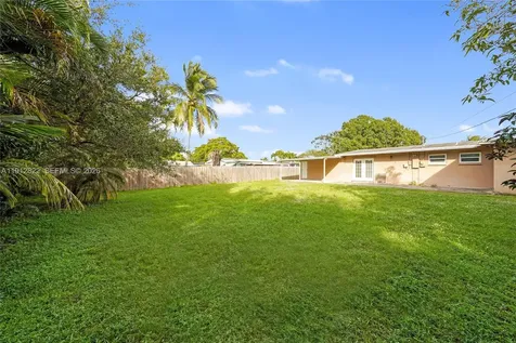 2419 NW 8th Avenue Wilton Manors FL 33311