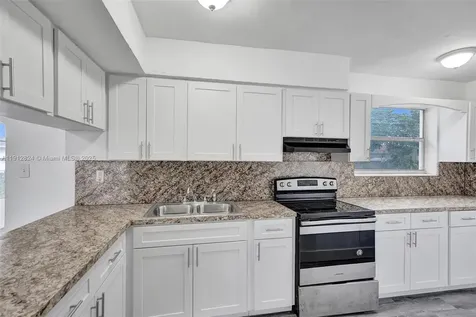 1215 NW 31st Way Lauderhill FL 33311