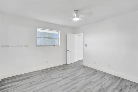 1215 NW 31st Way Lauderhill FL 33311