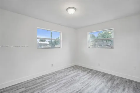 1215 NW 31st Way Lauderhill FL 33311