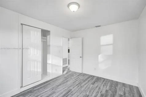 1215 NW 31st Way Lauderhill FL 33311