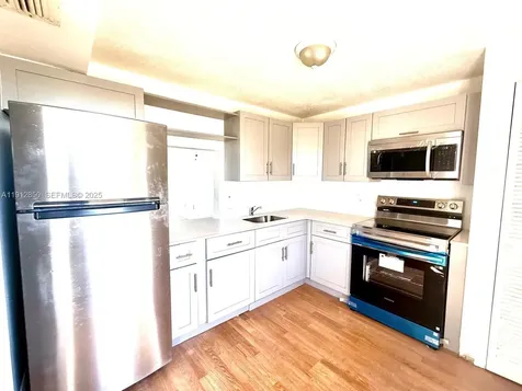 1401 NE 191st Street Miami FL 33179