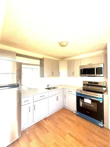 1401 NE 191st Street Miami FL 33179
