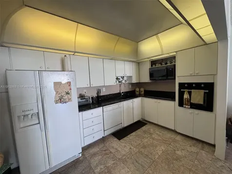 19390 Collins Avenue Sunny Isles Beach FL 33160