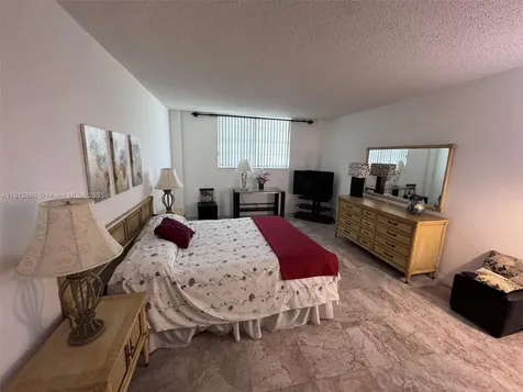 19390 Collins Avenue Sunny Isles Beach FL 33160