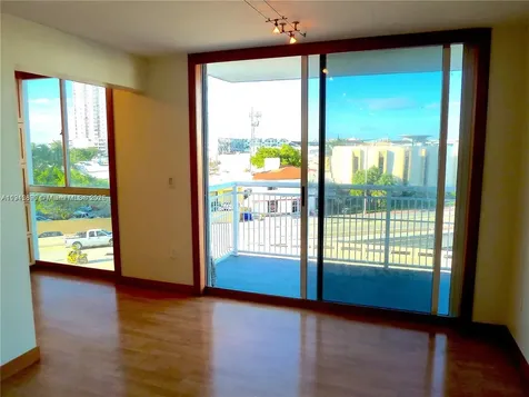 1688 West Avenue Miami Beach FL 33139