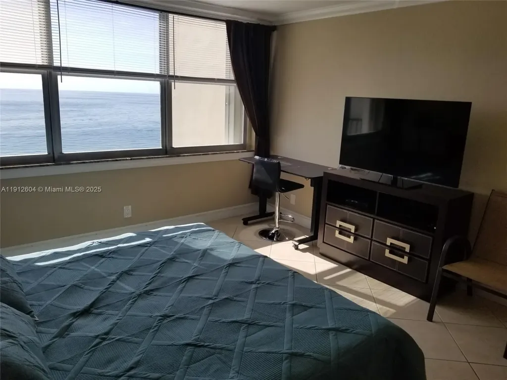 2101 S Ocean Drive Hollywood FL 33019