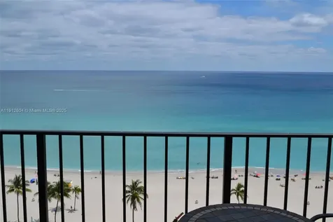 2101 S Ocean Drive Hollywood FL 33019