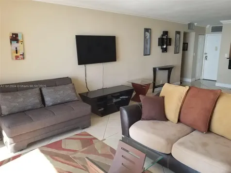 2101 S Ocean Drive Hollywood FL 33019