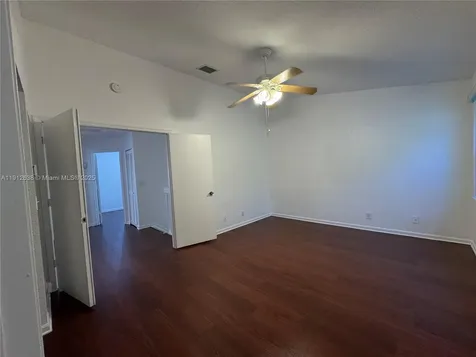 16881 SW 1st Manor Pembroke Pines FL 33027