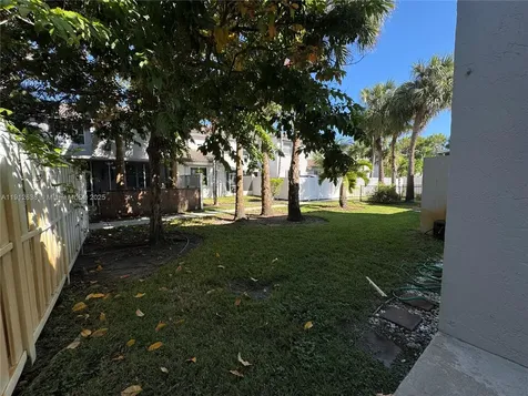 16881 SW 1st Manor Pembroke Pines FL 33027