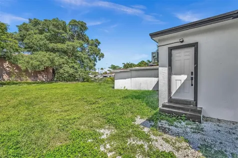 797 NW 35th Street Miami FL 33127