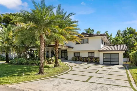 19035 E Saint Andrews Drive Hialeah FL 33015