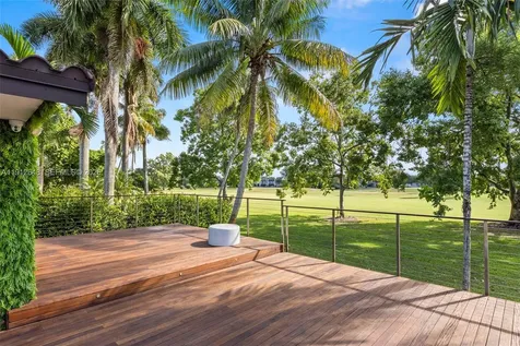 19035 E Saint Andrews Drive Hialeah FL 33015
