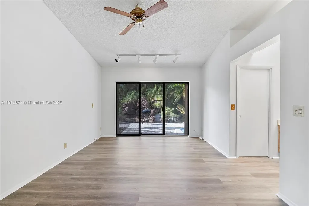 4320 NW 113th Terrace Coral Springs FL 33065