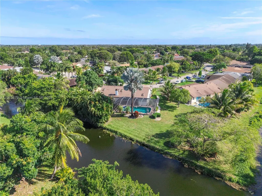 4320 NW 113th Terrace Coral Springs FL 33065