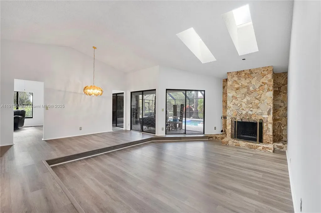 4320 NW 113th Terrace Coral Springs FL 33065