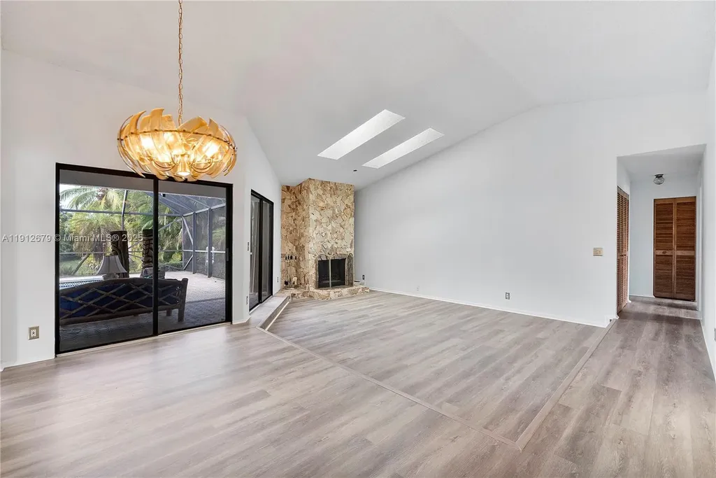 4320 NW 113th Terrace Coral Springs FL 33065