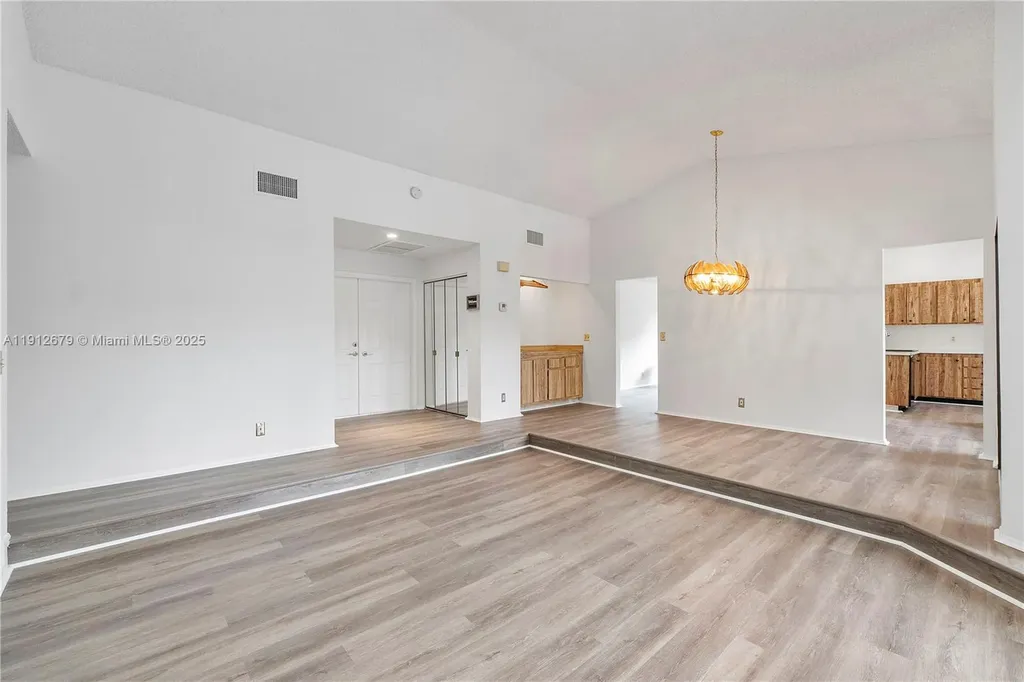 4320 NW 113th Terrace Coral Springs FL 33065